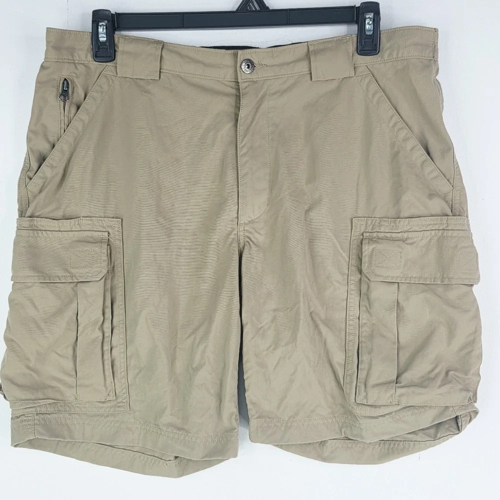 Duluth Trading Co Mens Camel Nylon Cargo Shorts 9 Inseam Size Large 59312 Hiking